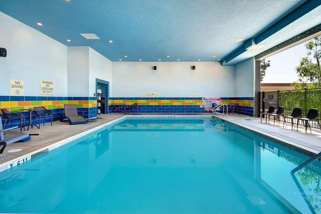 Hampton Inn & Suites Ontario Rancho Cucamonga Faciliteter billede
