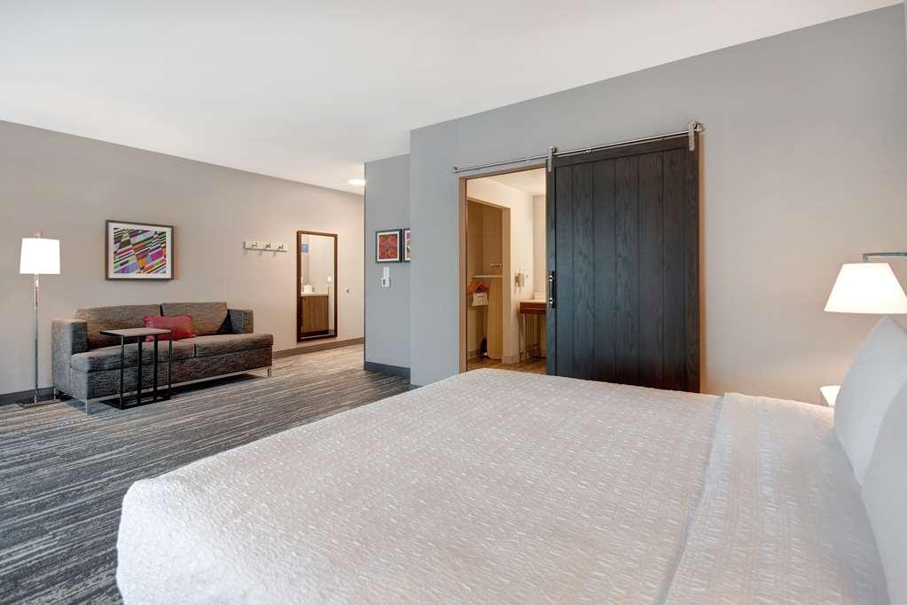Hampton Inn & Suites Ontario Rancho Cucamonga Værelse billede