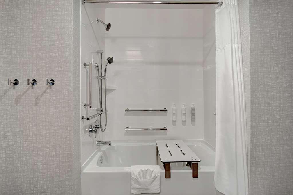 Hampton Inn & Suites Ontario Rancho Cucamonga Eksteriør billede