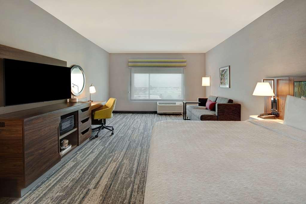 Hampton Inn & Suites Ontario Rancho Cucamonga Værelse billede