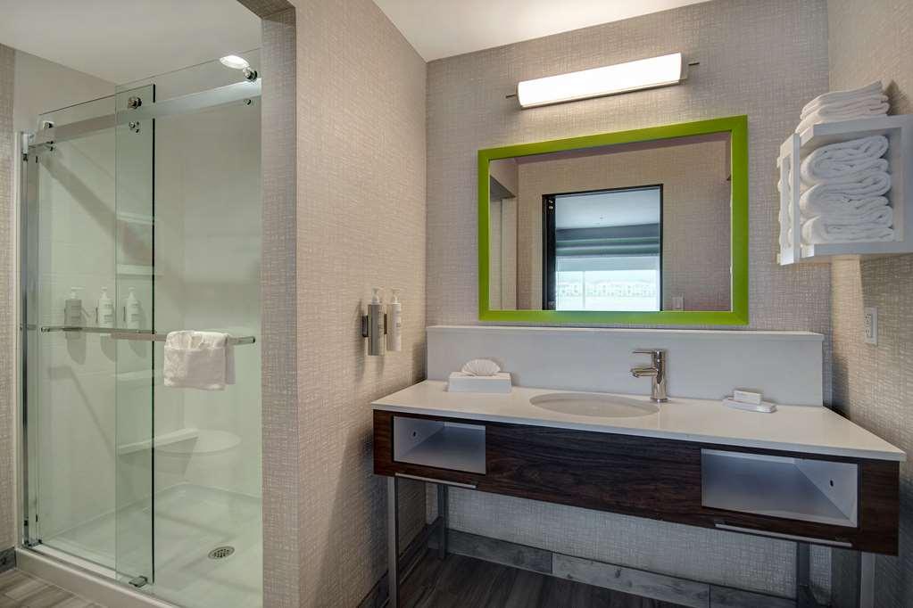 Hampton Inn & Suites Ontario Rancho Cucamonga Eksteriør billede