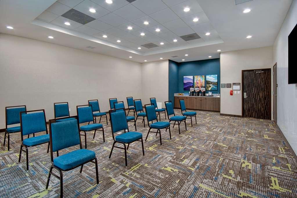 Hampton Inn & Suites Ontario Rancho Cucamonga Faciliteter billede